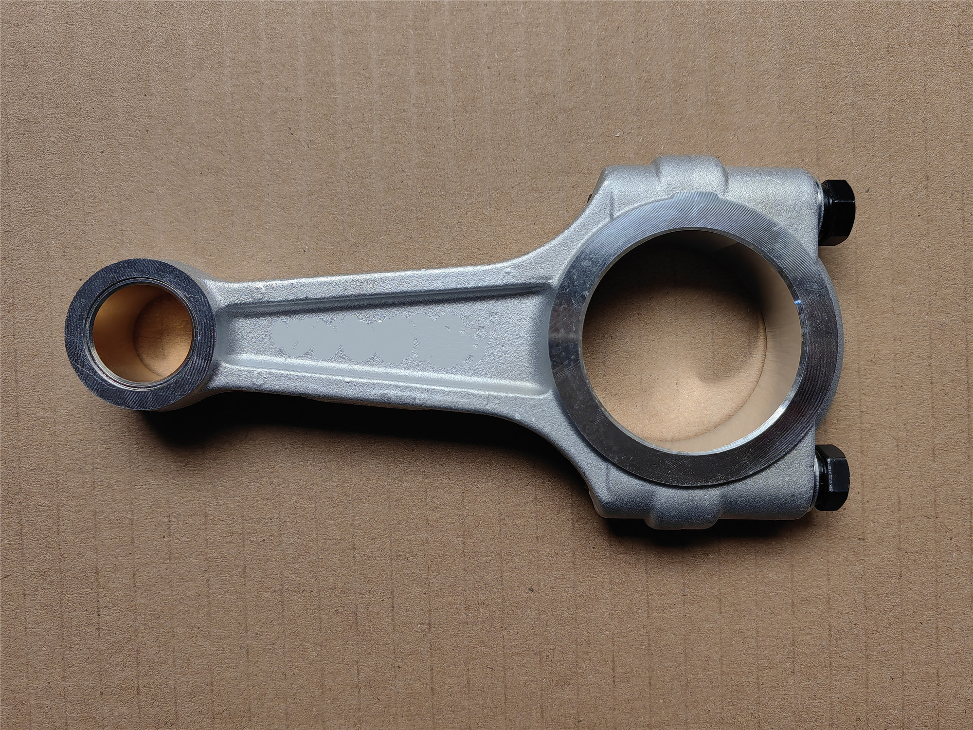 This universal connecting rod is used for Bitzer model 4H, 4G,6H, 6G, and 6F semi-hermetic compressors with oil pumps.